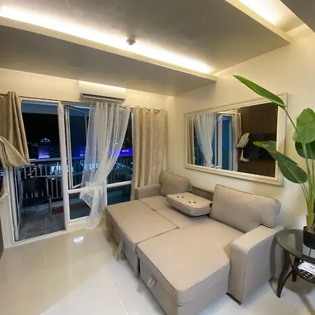 Fireworks View 2 Bedroom - Reynil