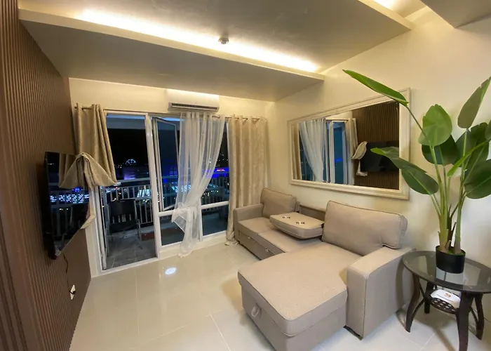 Fireworks View 2 Bedroom - Reynil Aparthotel Manila
